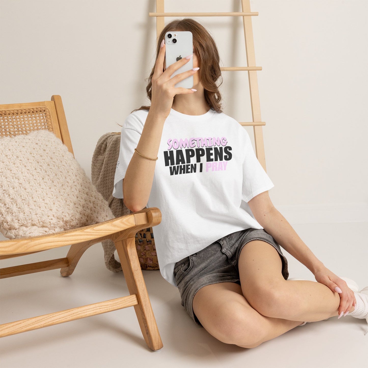 DS Prayer T-Shirt — "Something Happens When I Pray" Inspirational Tee