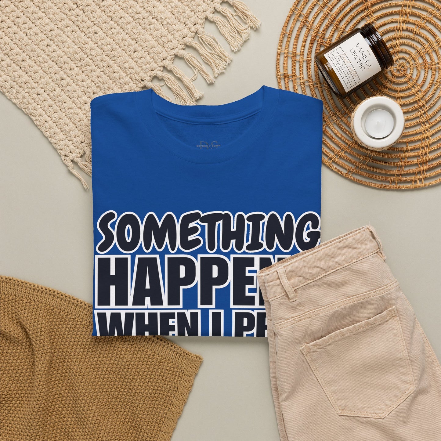 DS Looks & Books Prayer T-Shirt — "Something Happens When I Pray" Inspirational Christian Tee
