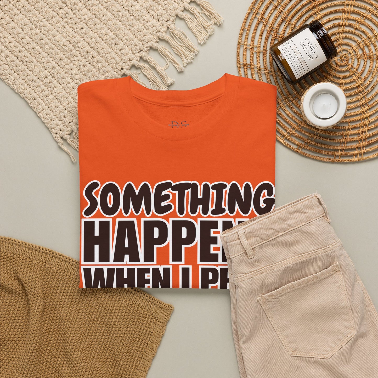 DS Looks & Books Prayer T-Shirt — "Something Happens When I Pray" Inspirational Christian Tee