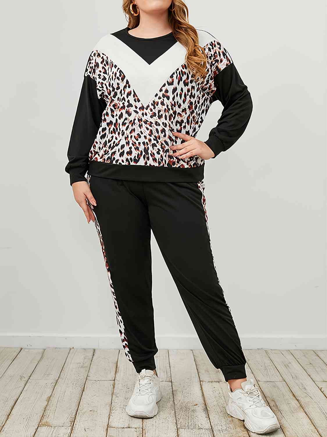 Plus Size Leopard Sweatshirt and Sweatpants Set